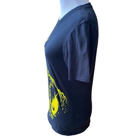 The Grinch Shirt Universal Studios Black Tee with Neon Green Graphic Design - Picture 5 of 10